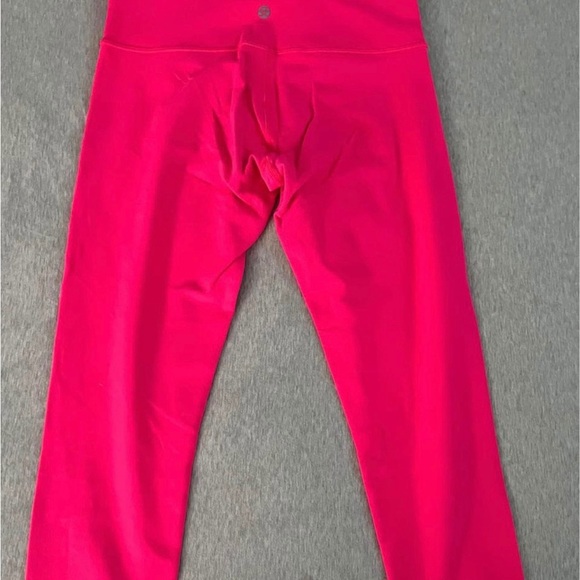 Lululemon bundle size 6 - Picture 1 of 4